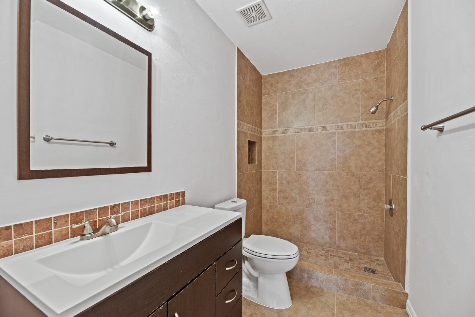 Beaverdell Drive (18210) - C - 1 property image