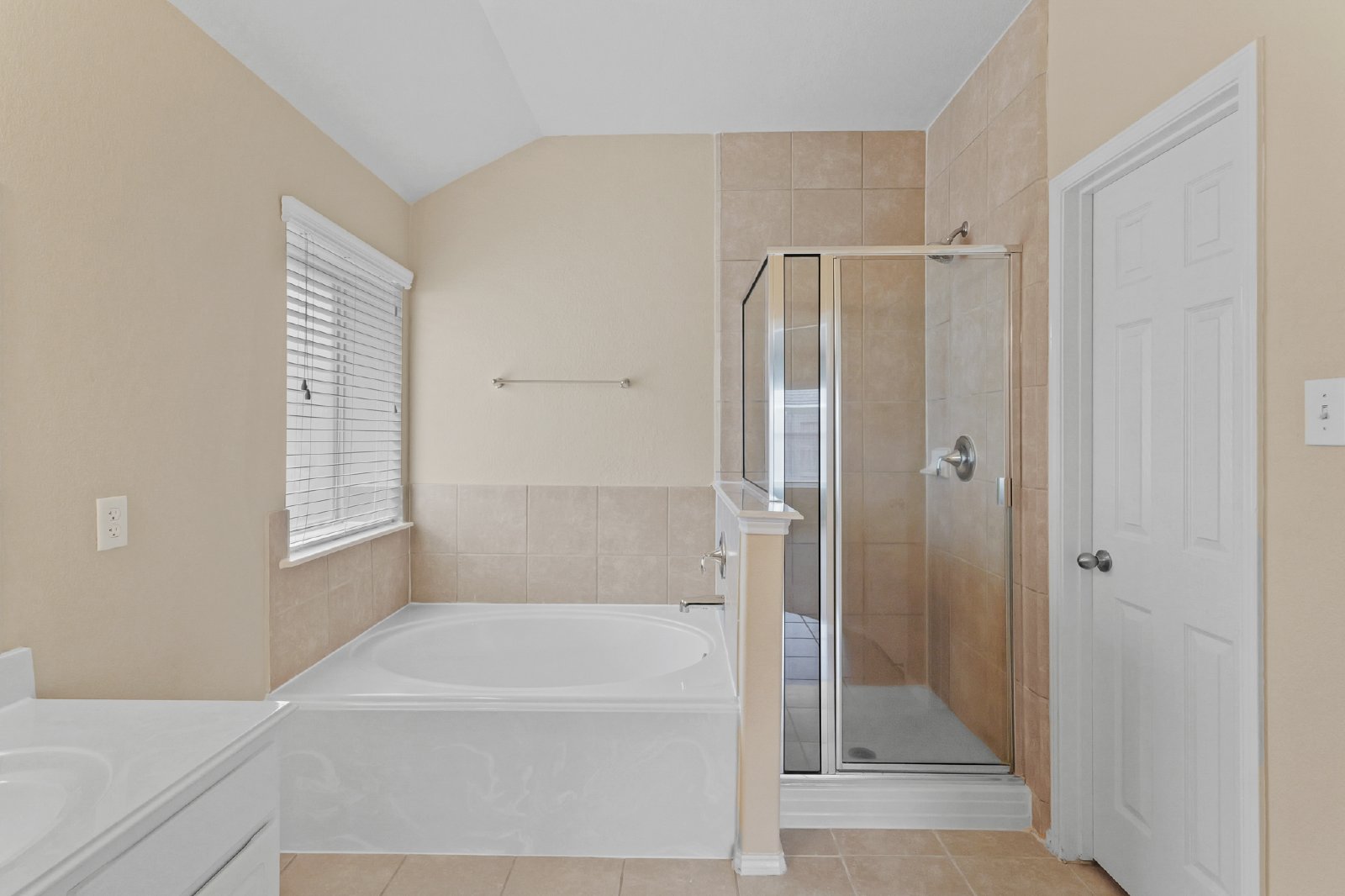 Lockeridge Oaks Drive (2818) - B - 1 property image