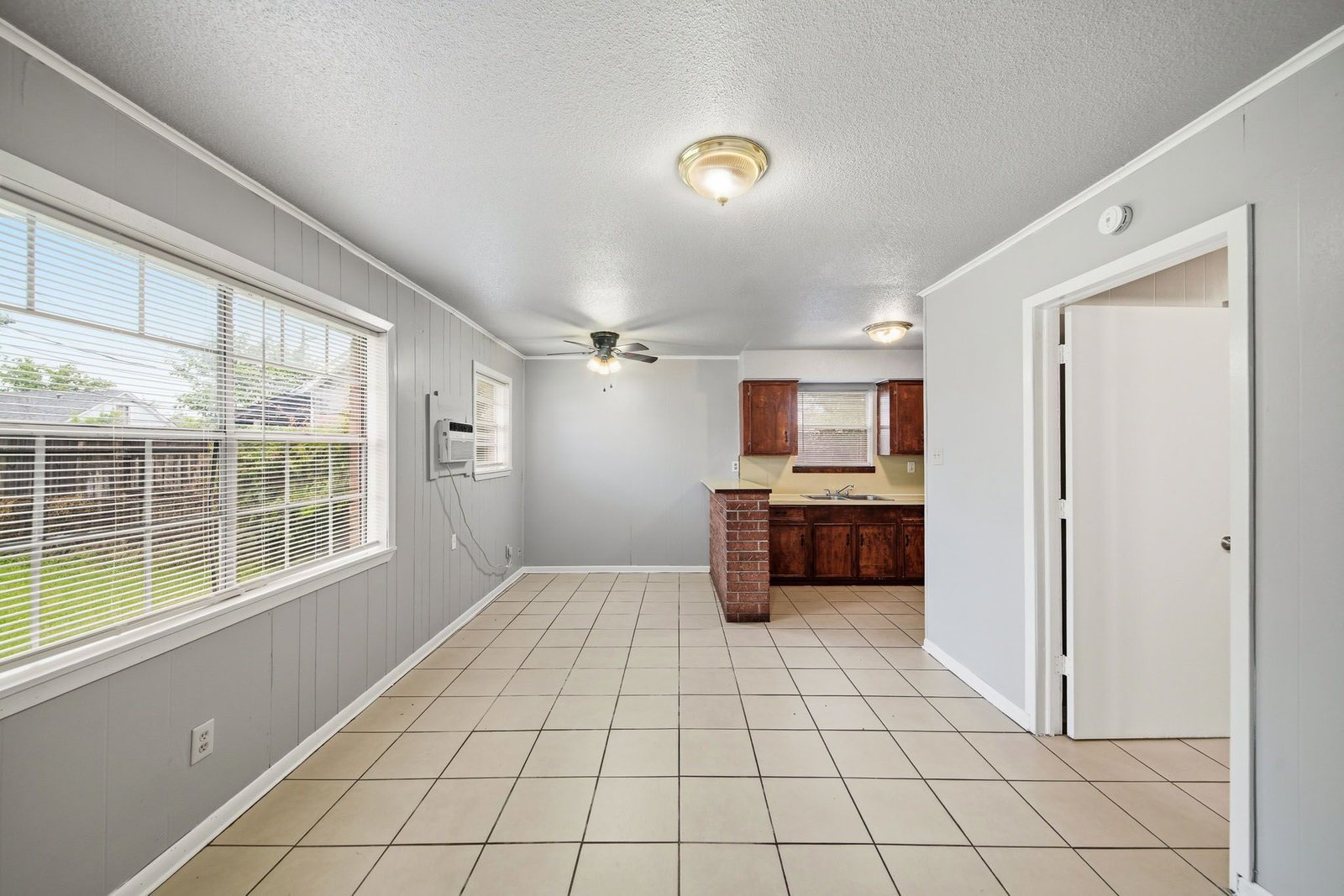 6116 1/2 Octavia Street Houston, TX 77026 property image