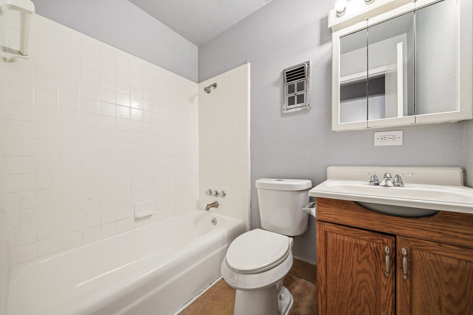 6116 1/2 Octavia Street Houston, TX 77026 property image
