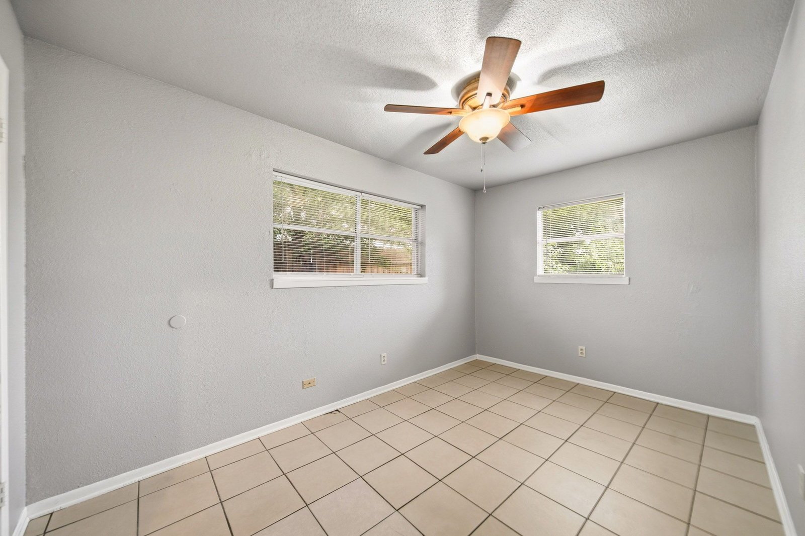 6116 1/2 Octavia Street Houston, TX 77026 property image