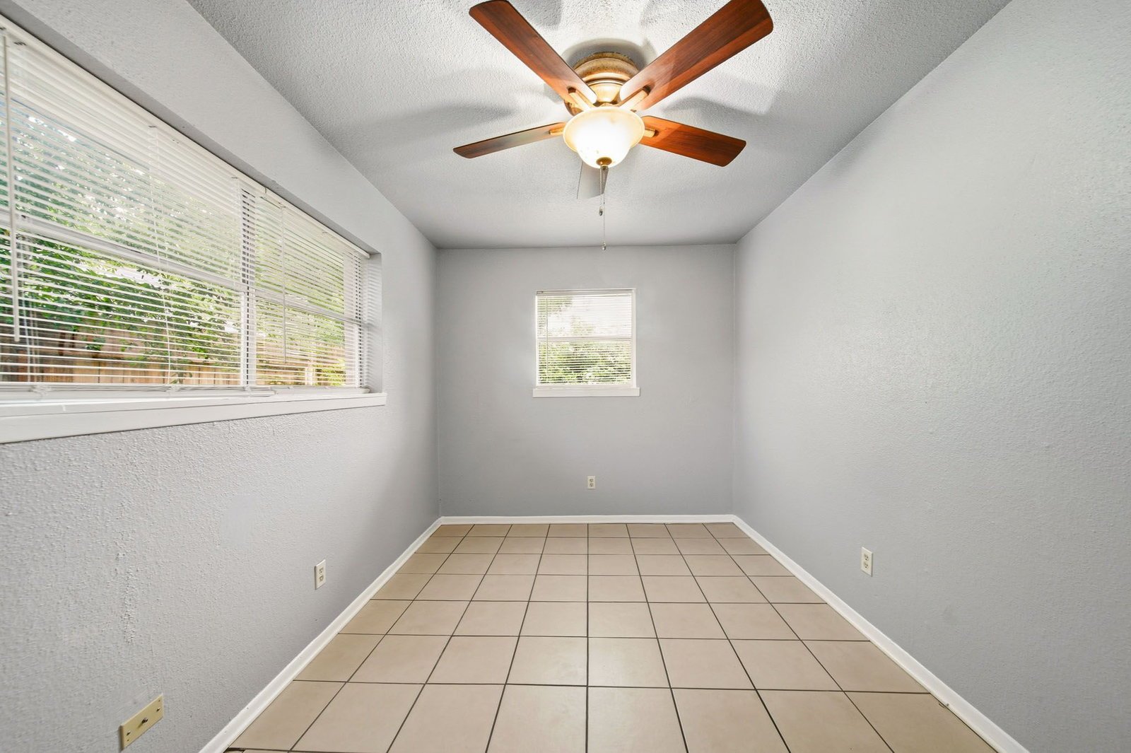 6116 1/2 Octavia Street Houston, TX 77026 property image