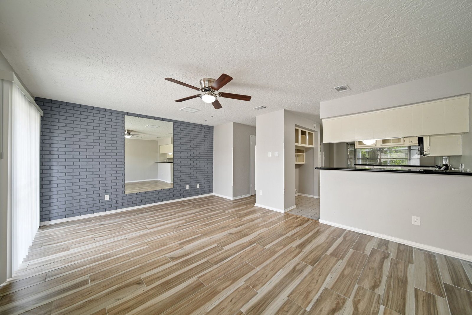 13464 Castilian #2 Houston, TX 77015 property image