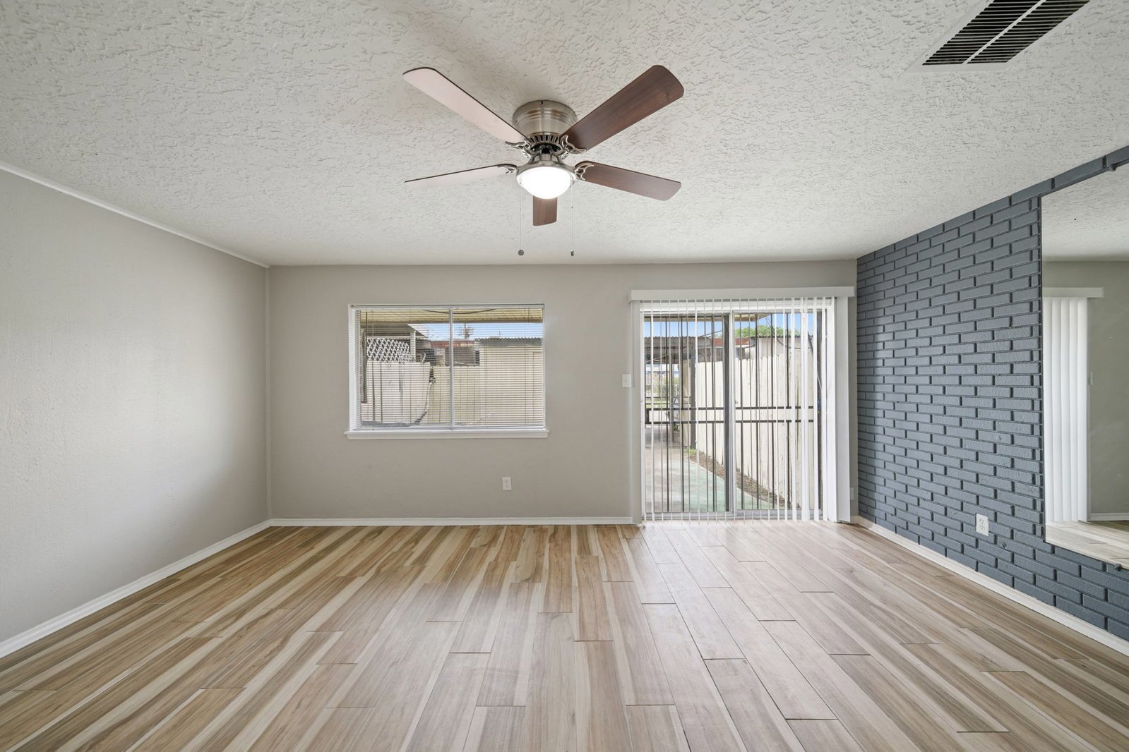 13464 Castilian #2 Houston, TX 77015 property image