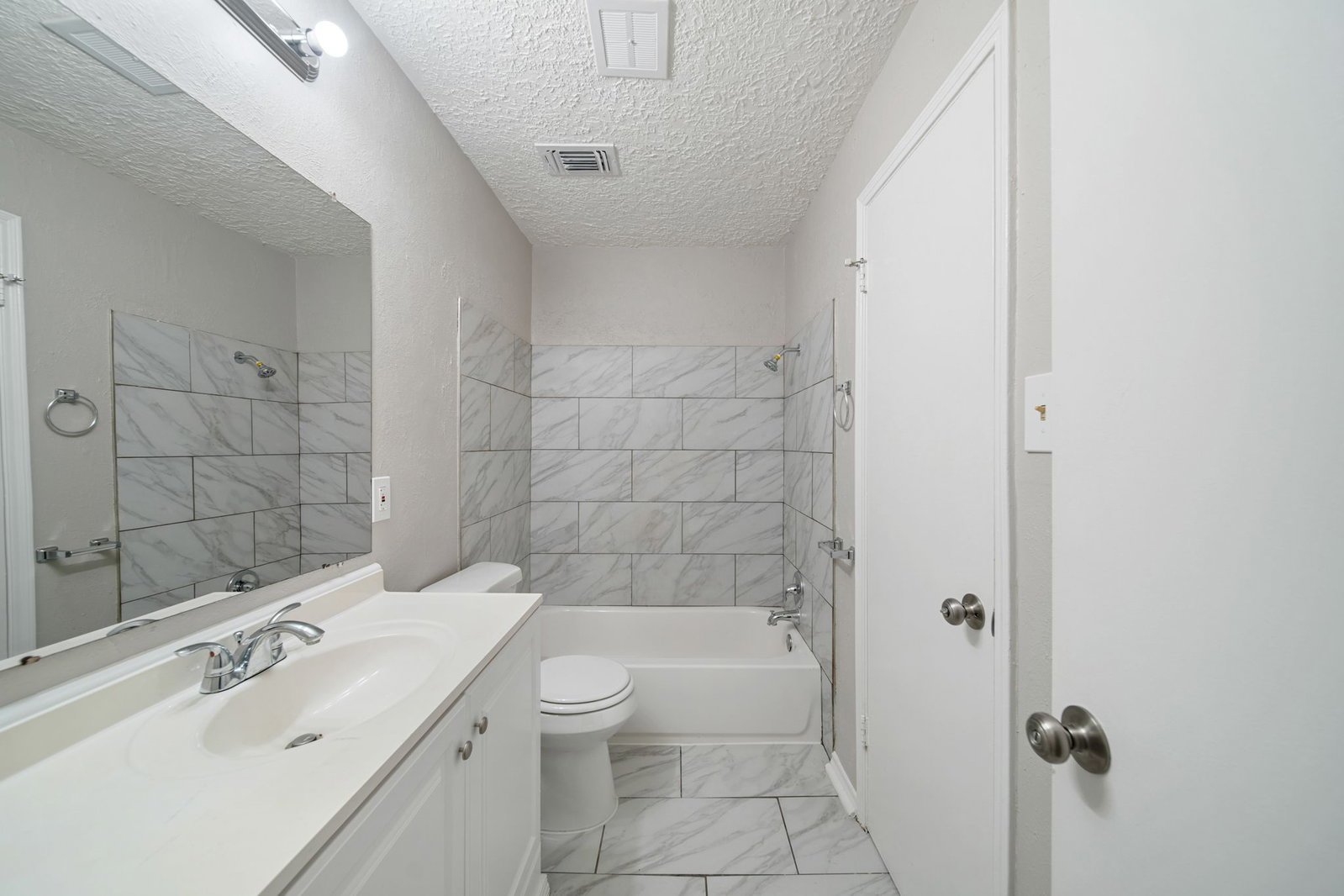 13464 Castilian #2 Houston, TX 77015 property image
