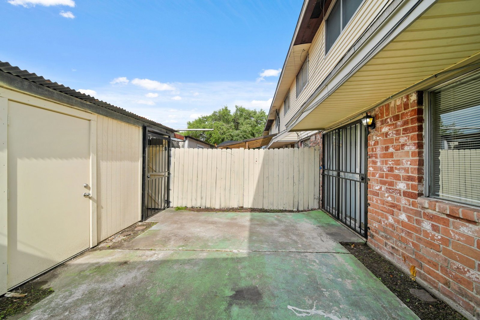 13464 Castilian #2 Houston, TX 77015 property image
