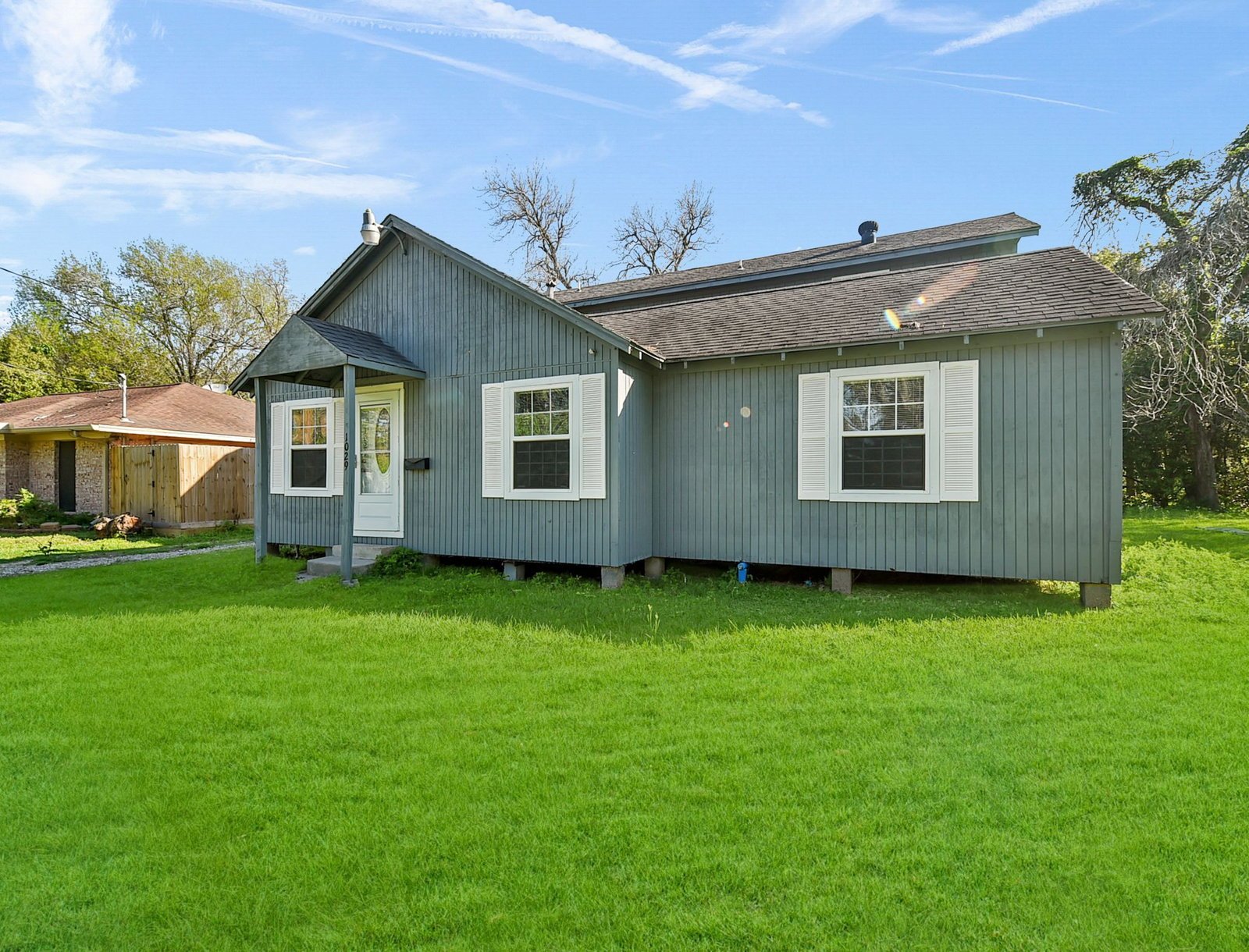 1029 Sycamore St La Marque, TX 77568 property image