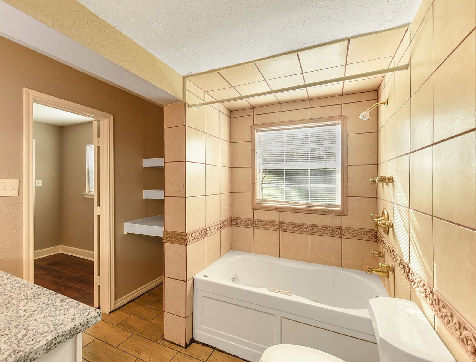 1029 Sycamore St La Marque, TX 77568 property image