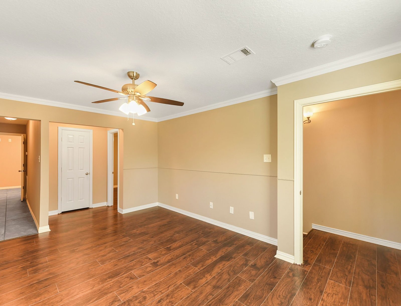 1029 Sycamore St La Marque, TX 77568 property image
