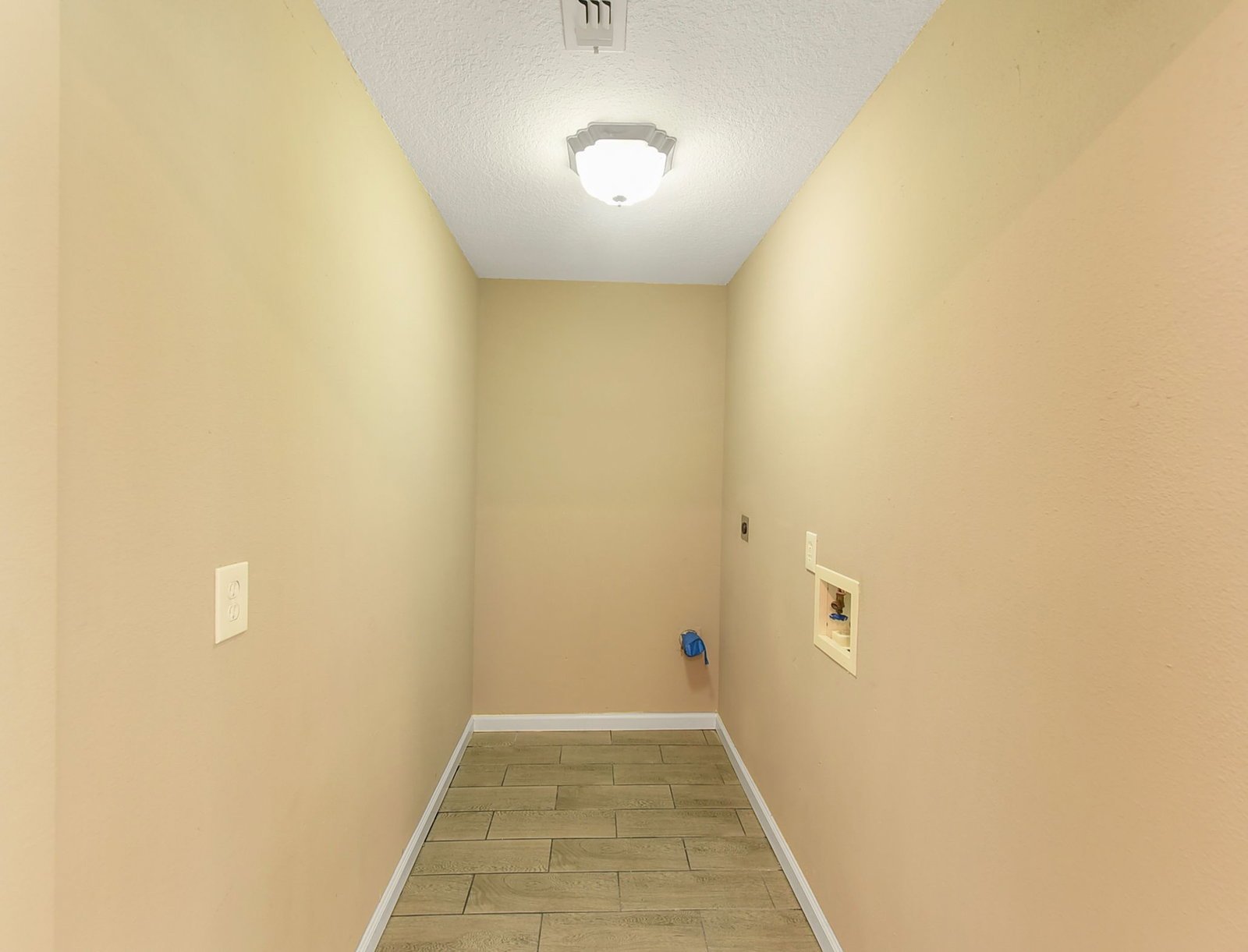 1029 Sycamore St La Marque, TX 77568 property image