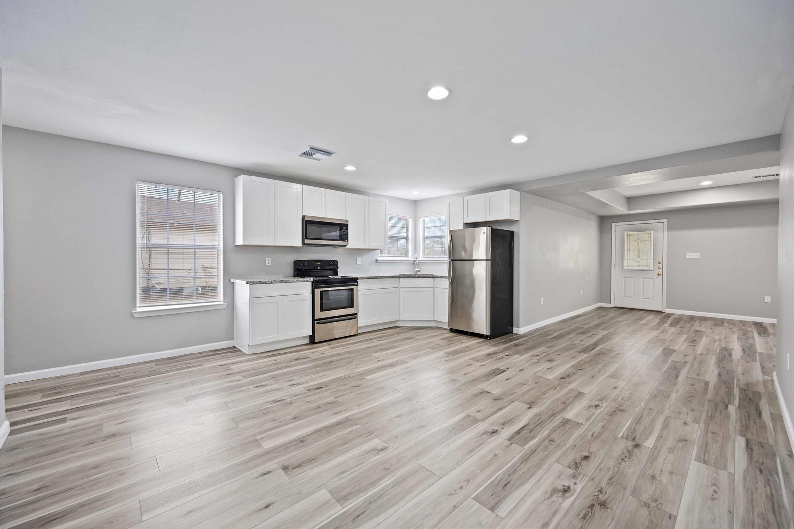 1728B Connorvale Rd Houston, TX 77039 property image