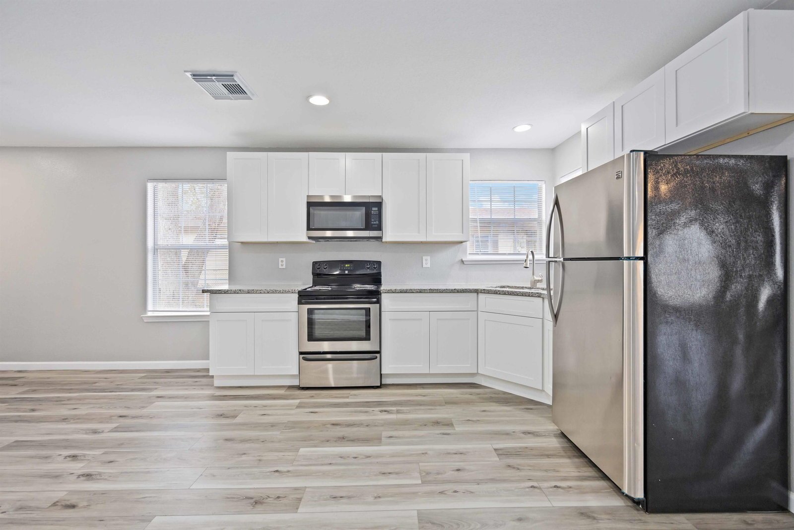 1728B Connorvale Rd Houston, TX 77039 property image