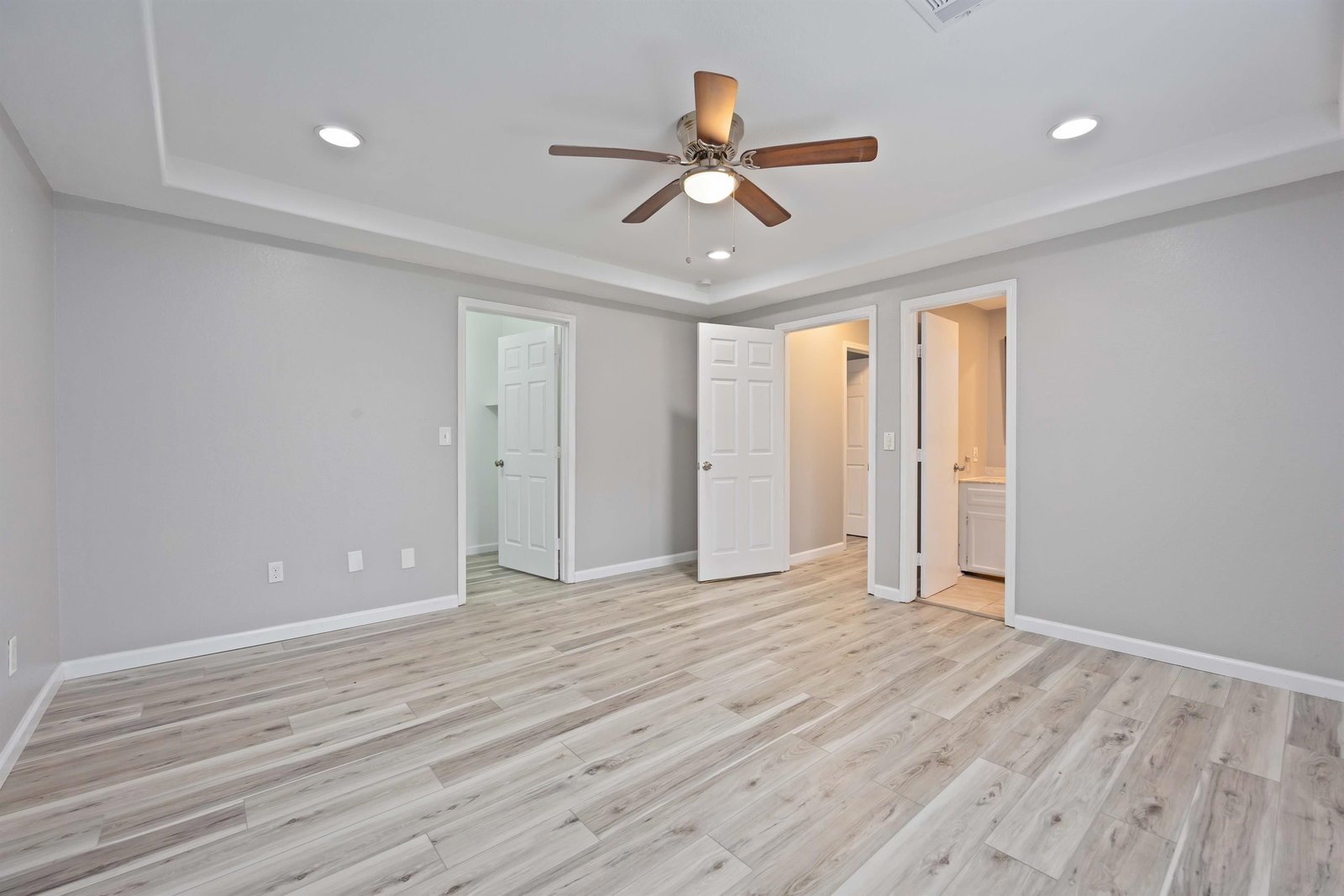 1728B Connorvale Rd Houston, TX 77039 property image