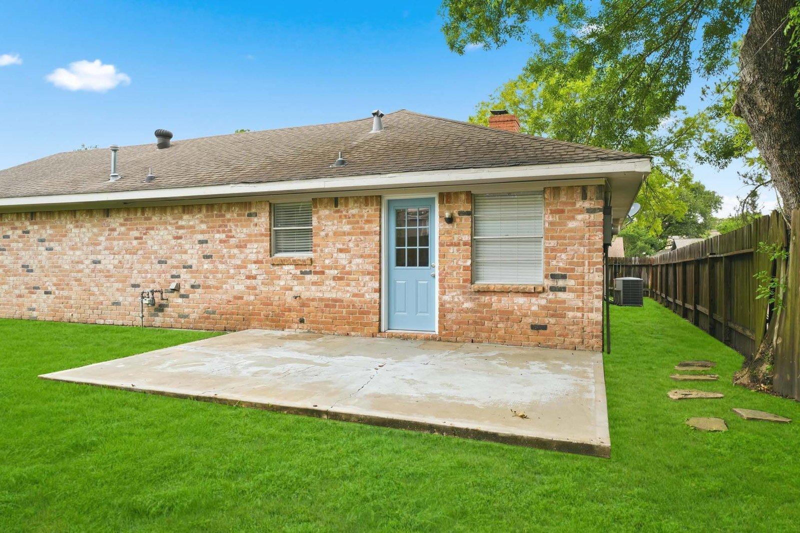 12931 Westella Drive Houston, TX 77077 property image