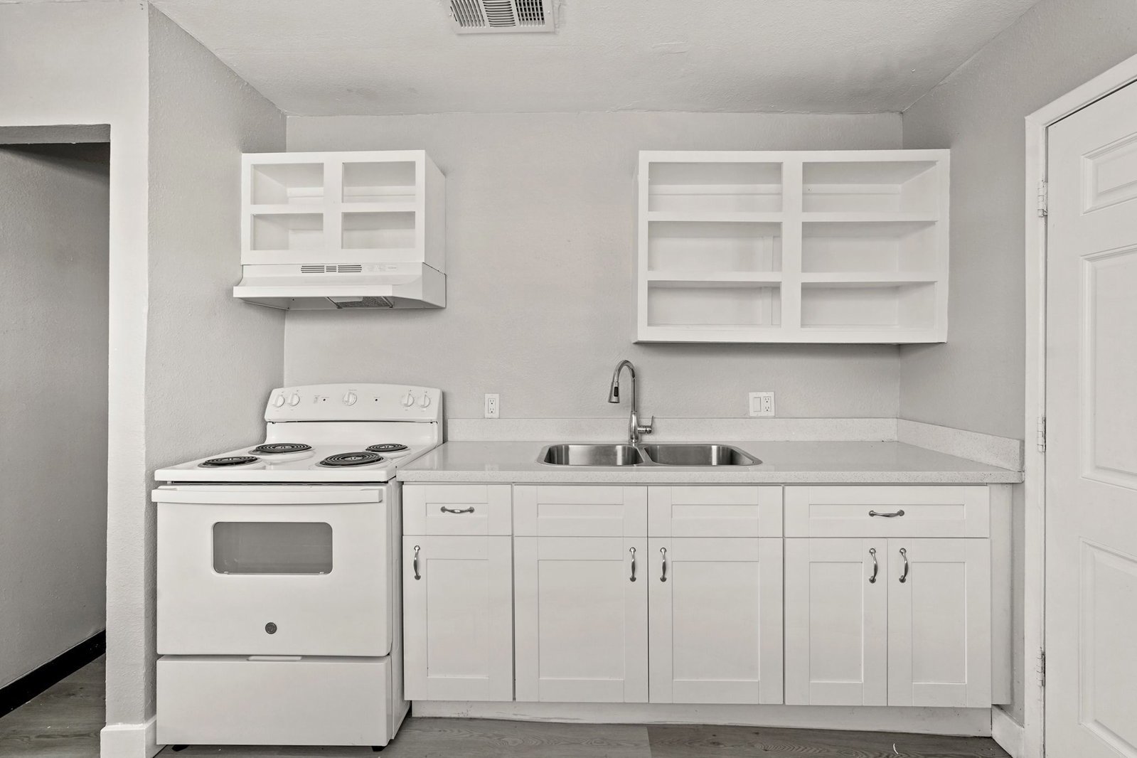7815 Glass Street Houston, TX 77016 property image