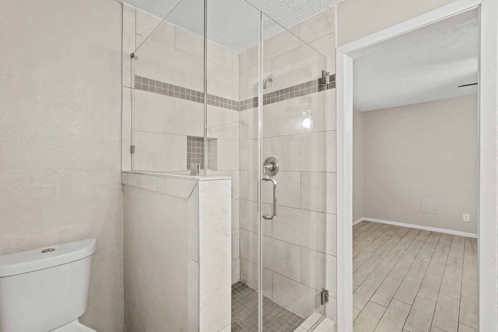105 Navajo Dr Montgomery, TX 77316 property image
