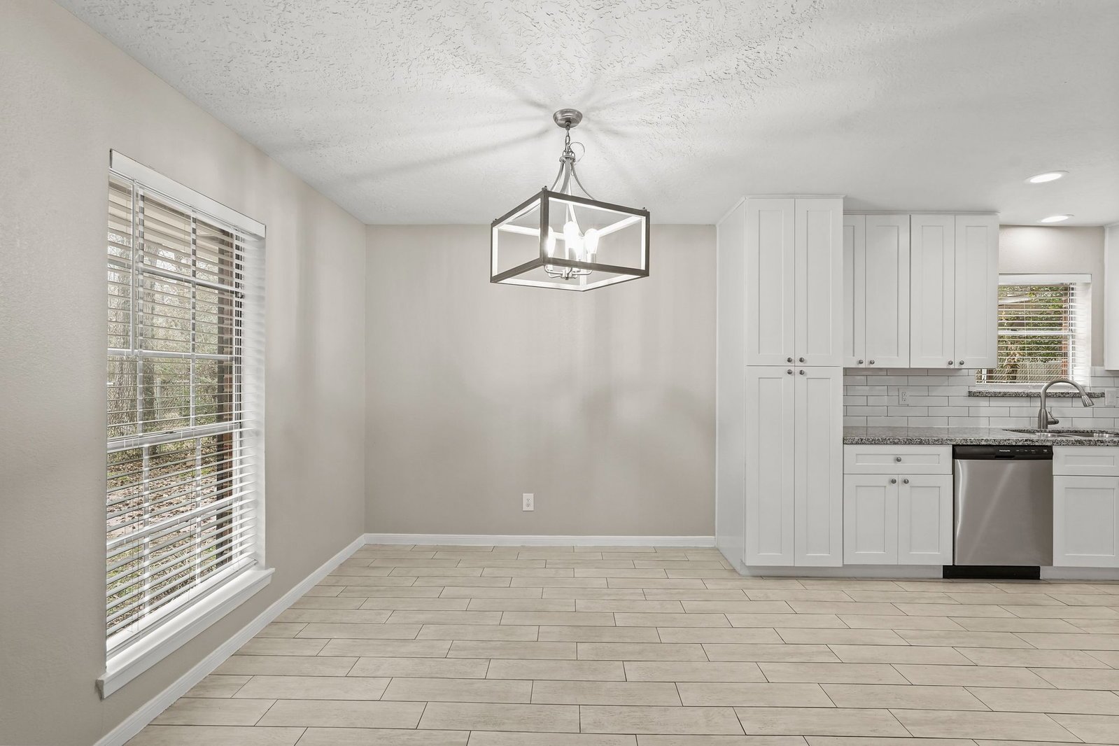 105 Navajo Dr Montgomery, TX 77316 property image