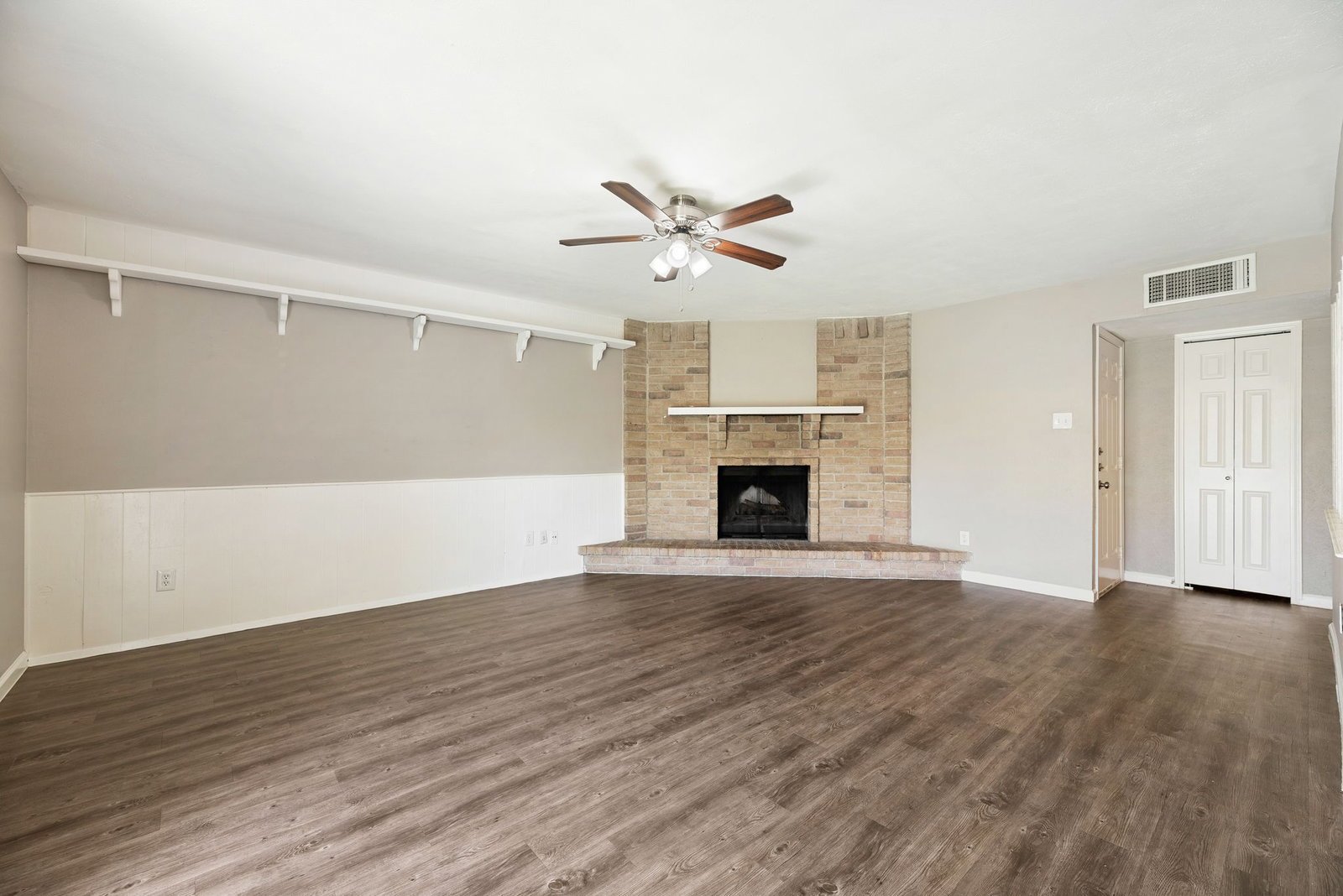 17615 Autumn Hills Dr Houston, TX 77084 property image