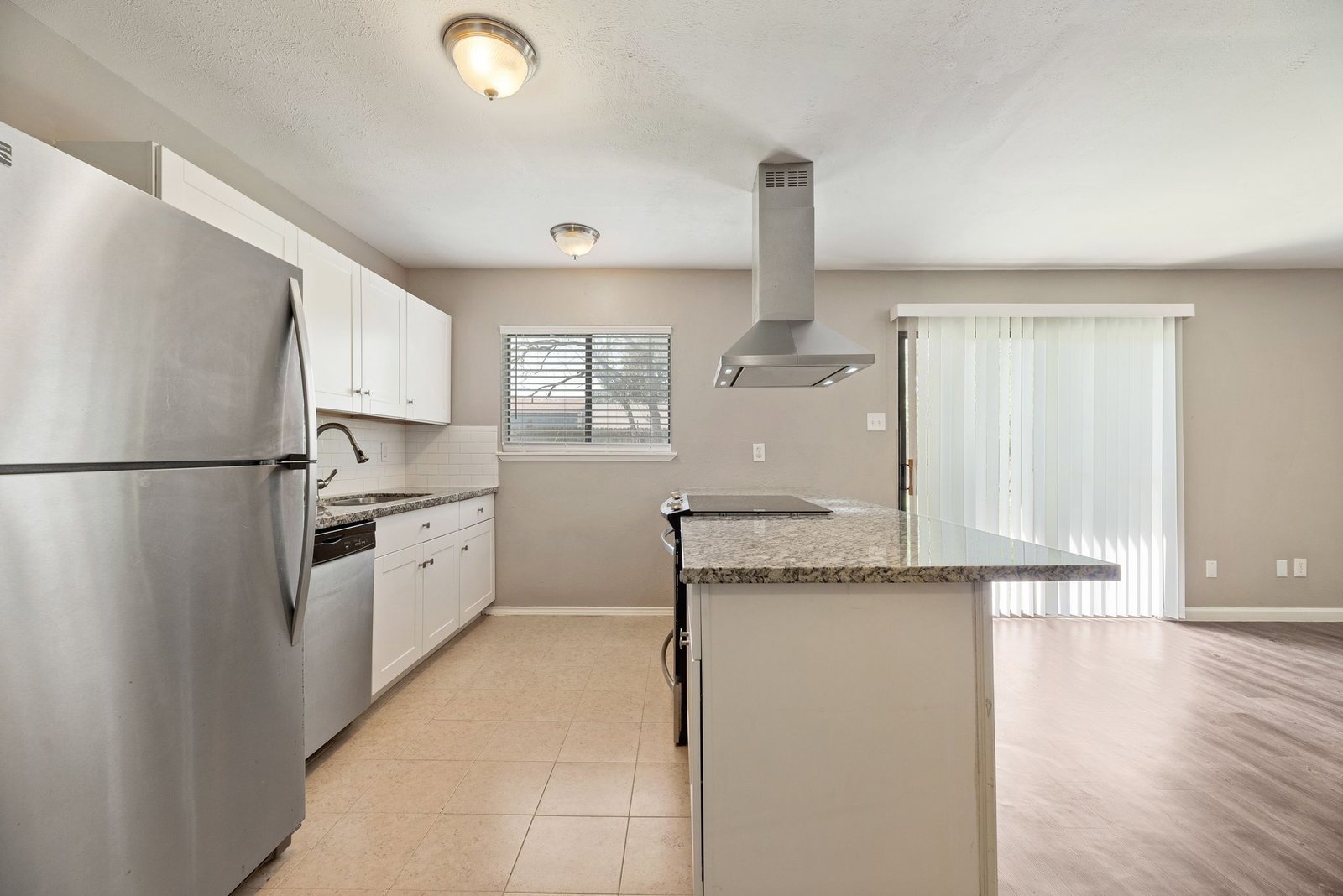 17615 Autumn Hills Dr Houston, TX 77084 property image