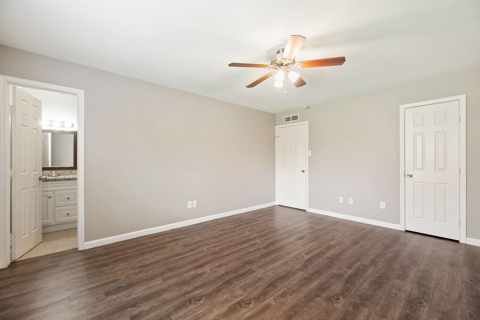 17615 Autumn Hills Dr Houston, TX 77084 property image