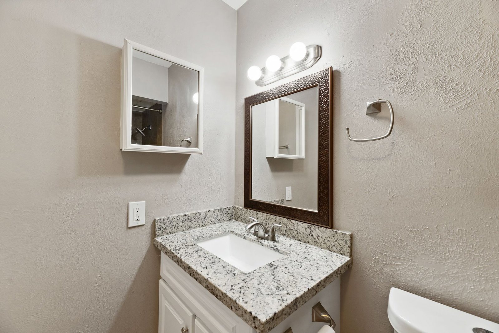 17615 Autumn Hills Dr Houston, TX 77084 property image