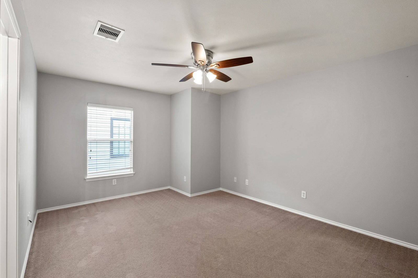 5314 Schuler Street Houston, TX 77007 property image