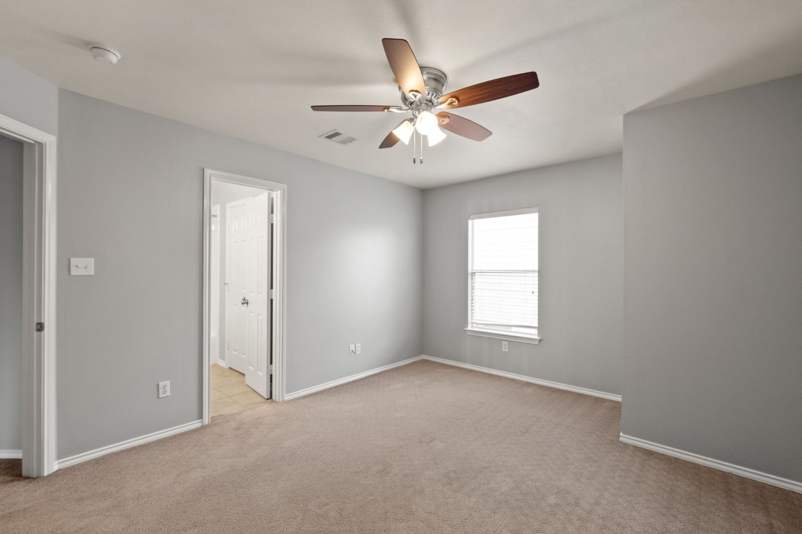 5314 Schuler Street Houston, TX 77007 property image