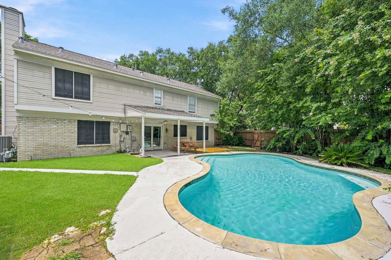 8130 Sunny Ridge Drive Houston, TX 77095 property image