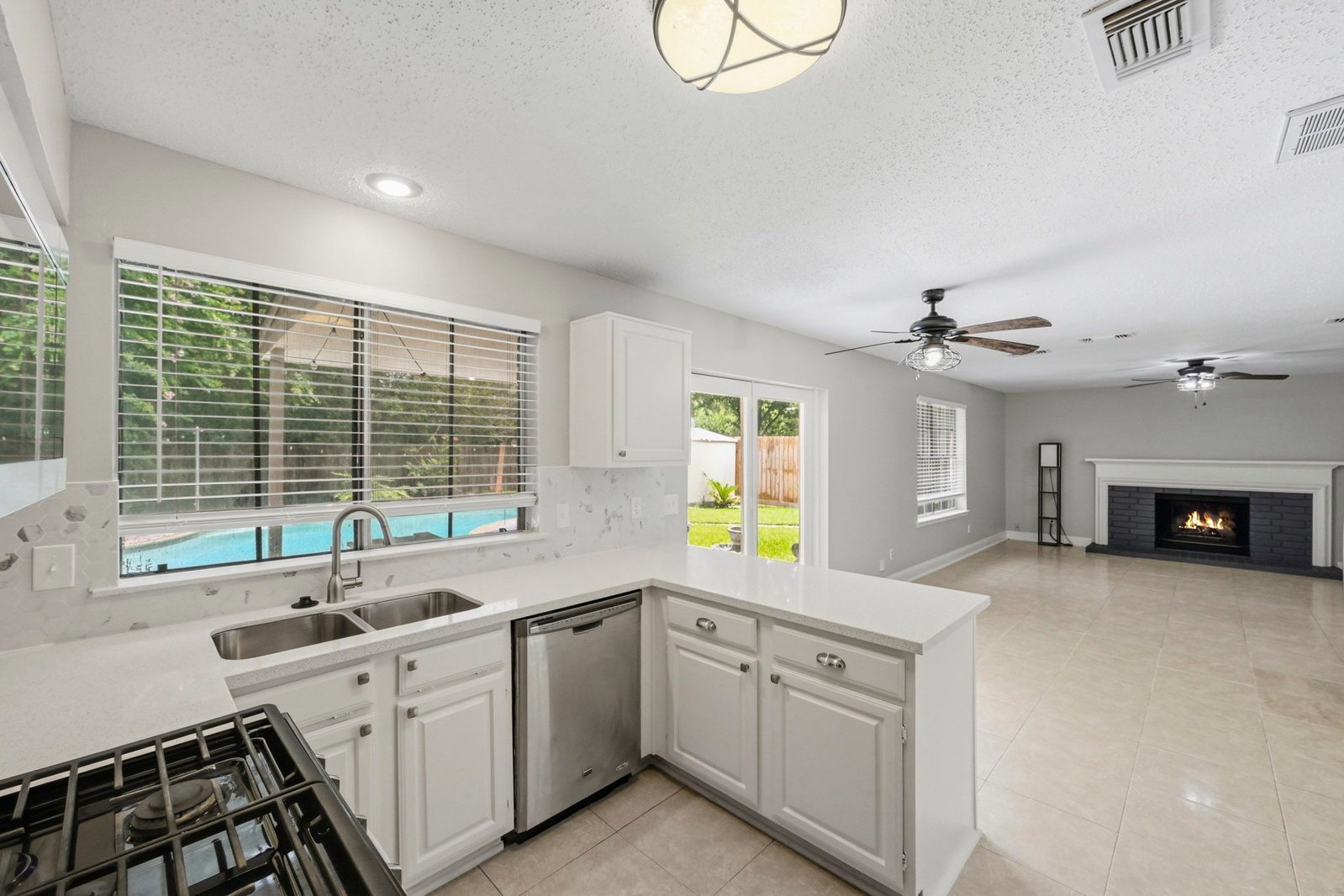 8130 Sunny Ridge Drive Houston, TX 77095 property image