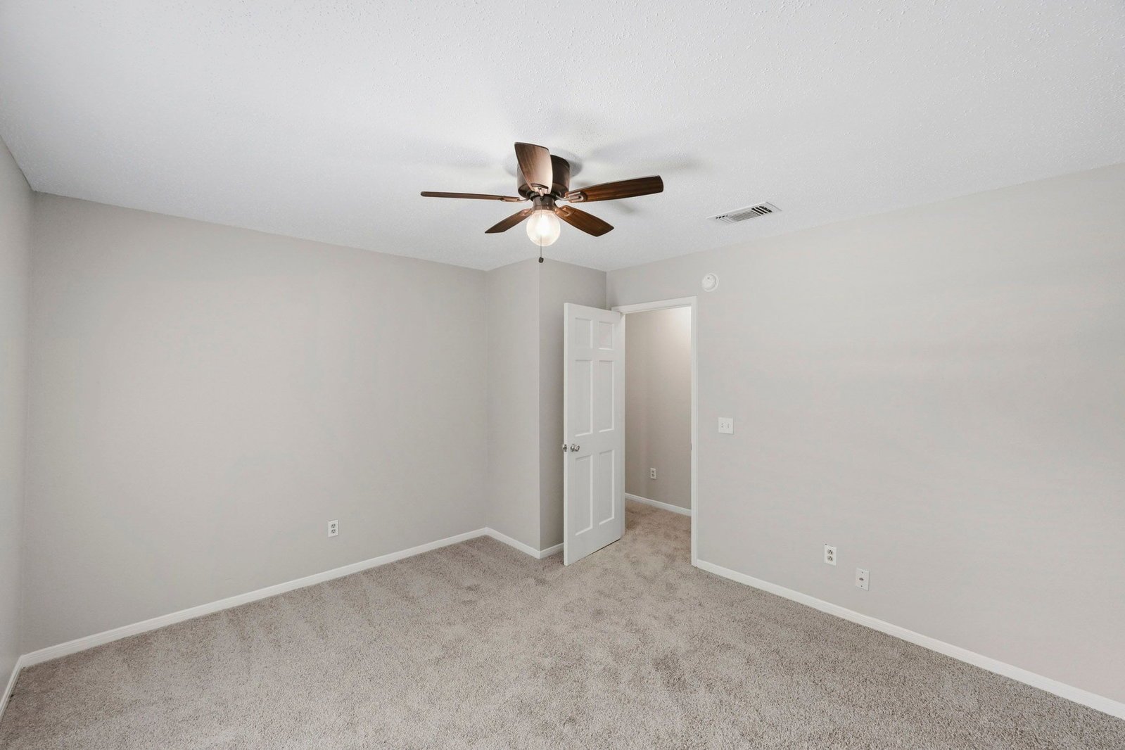 8130 Sunny Ridge Drive Houston, TX 77095 property image
