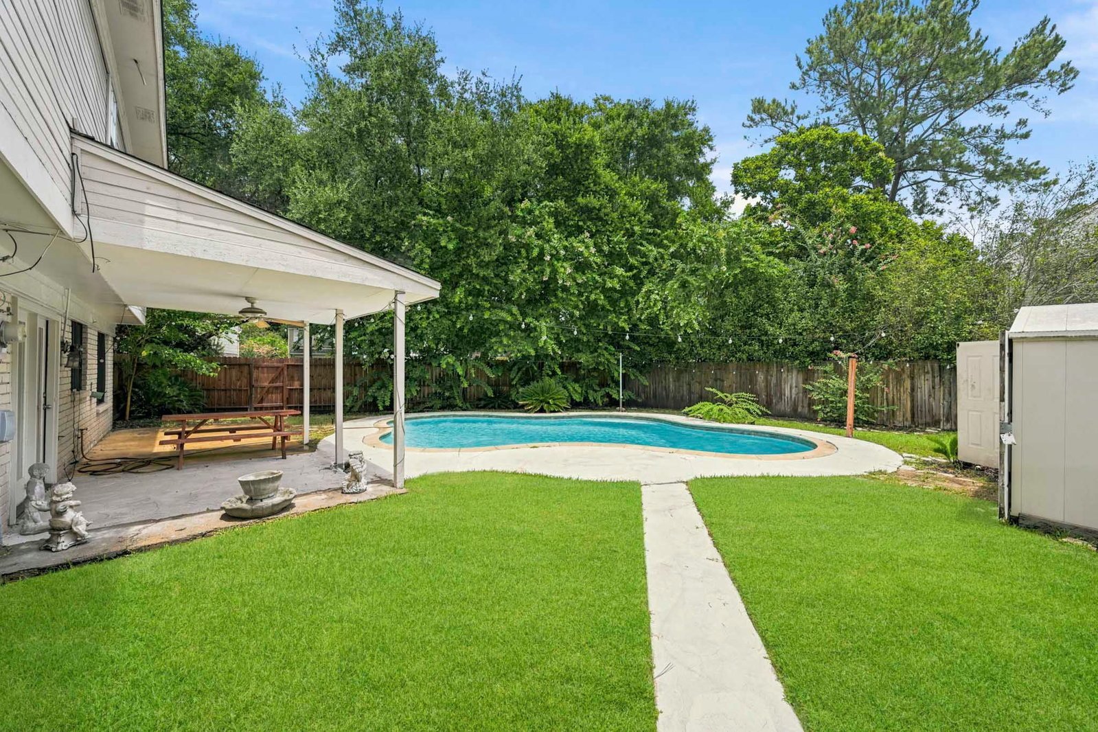 8130 Sunny Ridge Drive Houston, TX 77095 property image