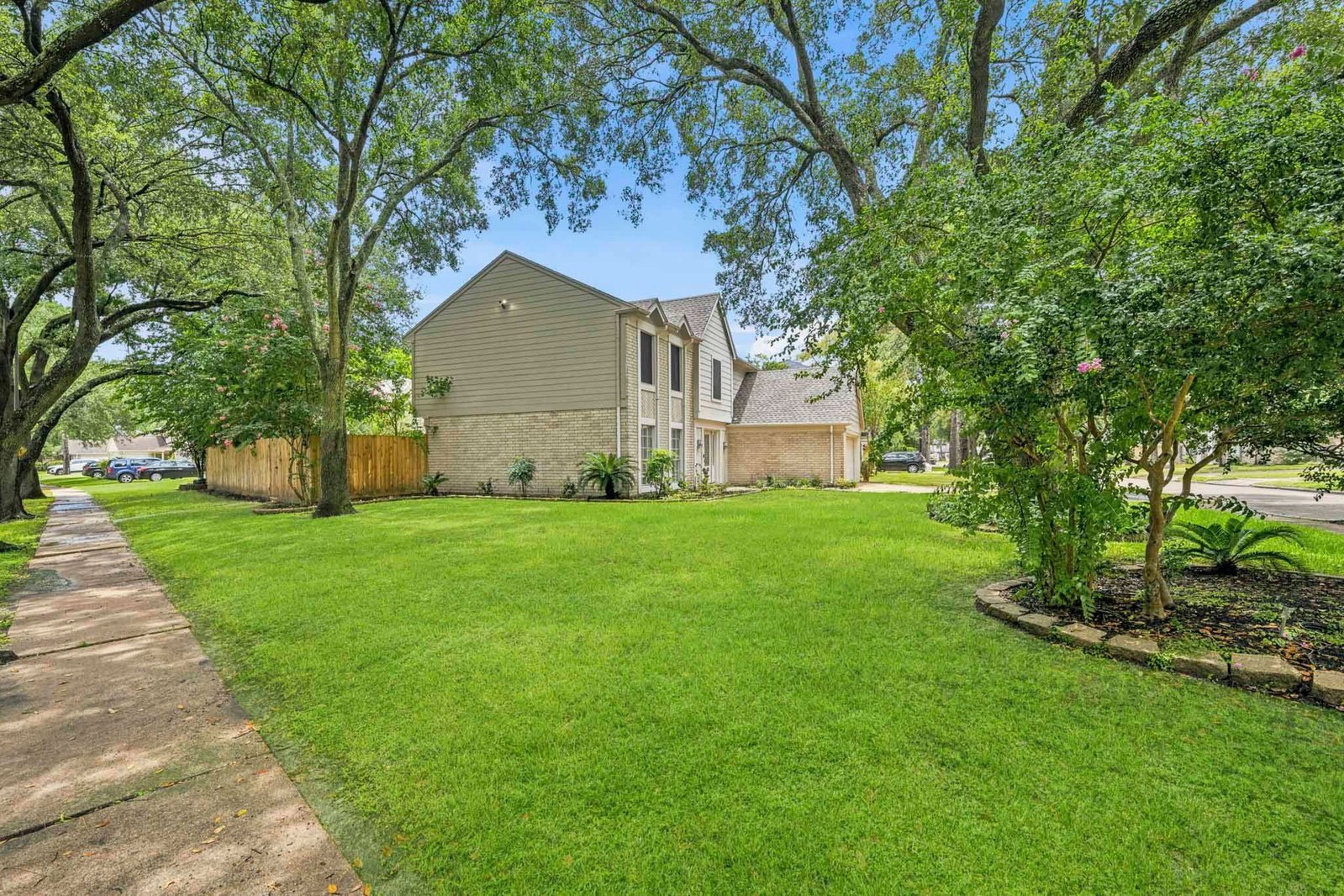 8130 Sunny Ridge Drive Houston, TX 77095 property image
