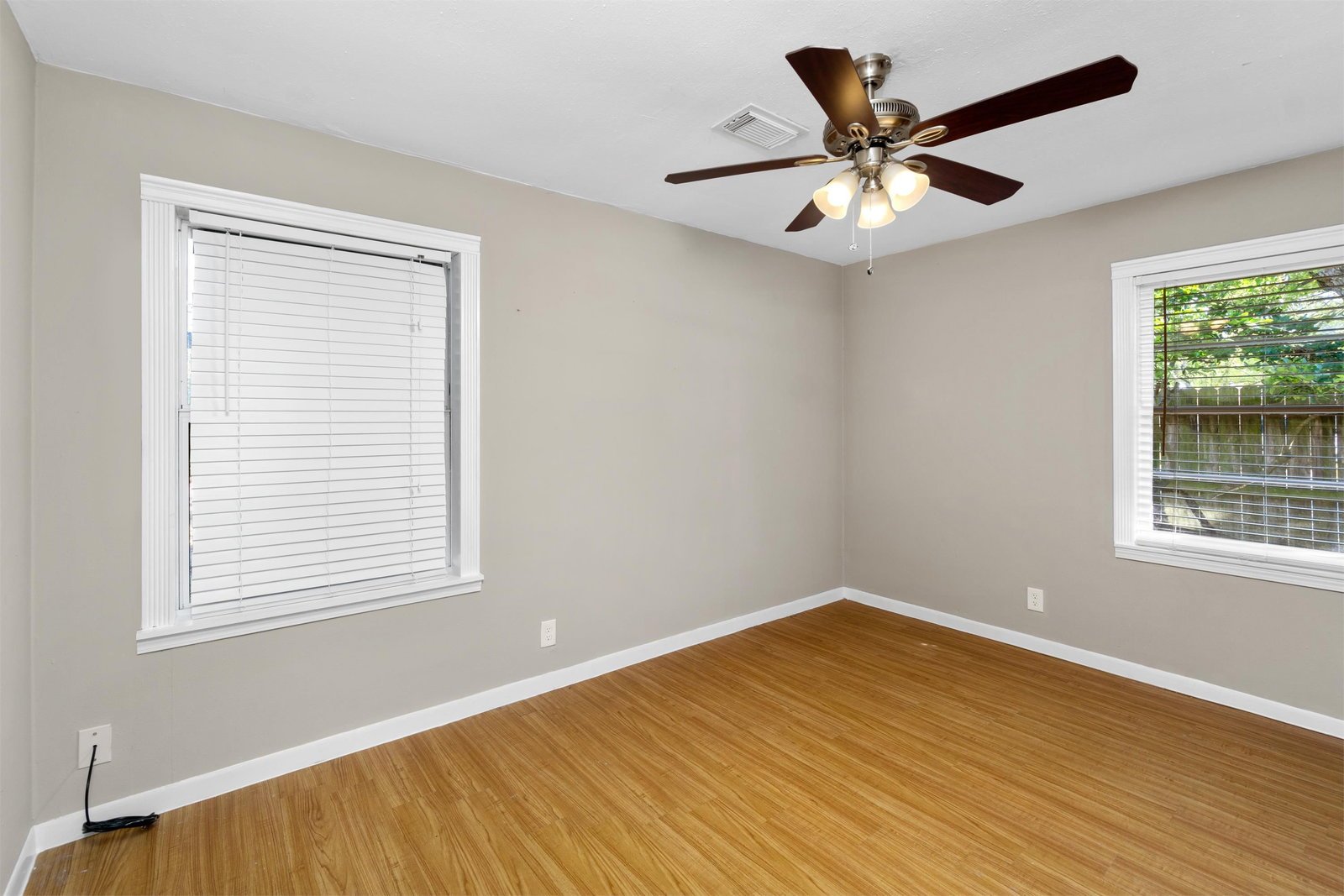 1502 15th Avenue North Texas City, TX 77590 property image