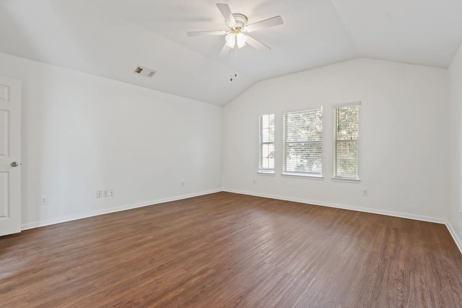 15127 Green Whisper Drive Cypress, TX 77433 property image