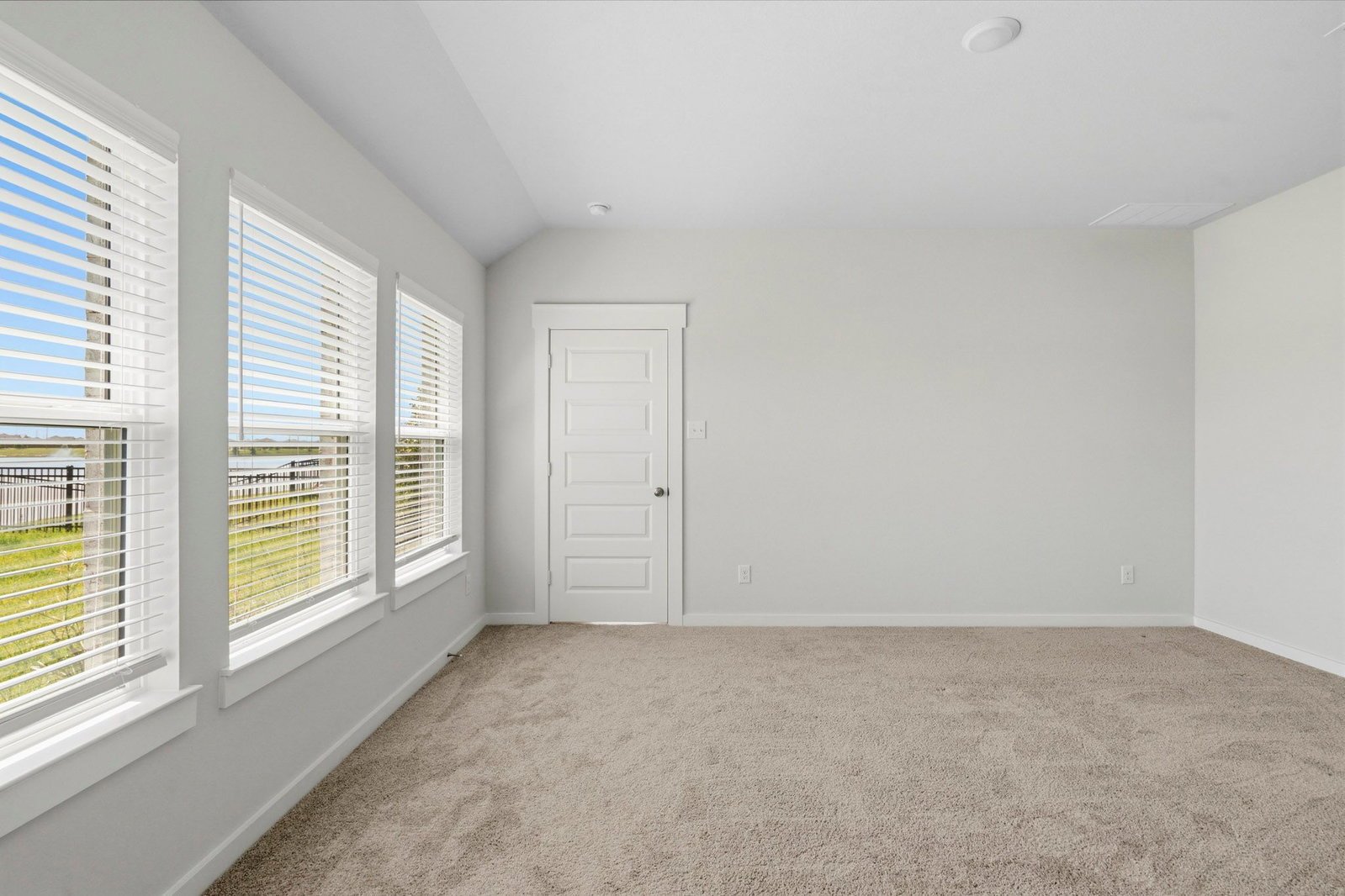 4696 Peony Green Drive Katy, TX 77493 property image