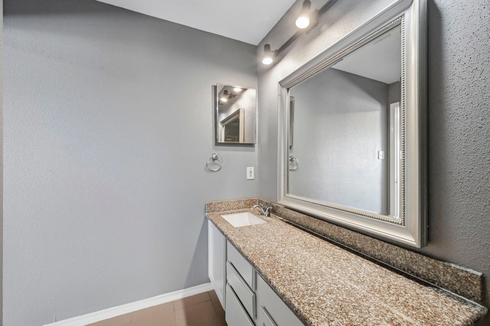 14550 Fonmeadow Drive #1200 Houston, TX 77035 property image
