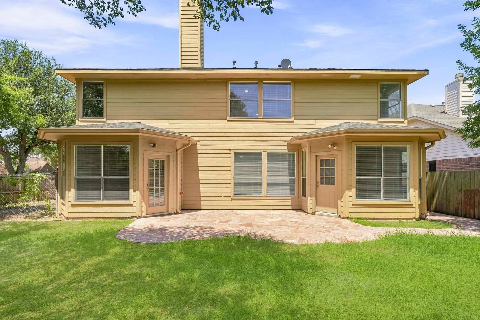 1925 Lori Court Seabrook, TX 77586 property image