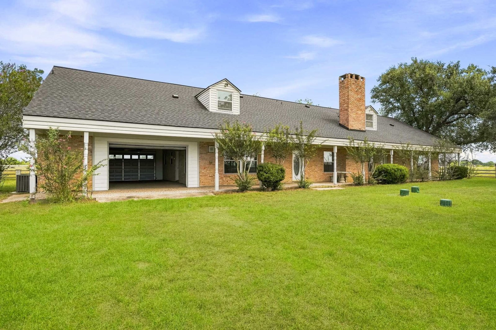 9719 Southwest I-10 Frontage Road Sealy, TX 77474 property image