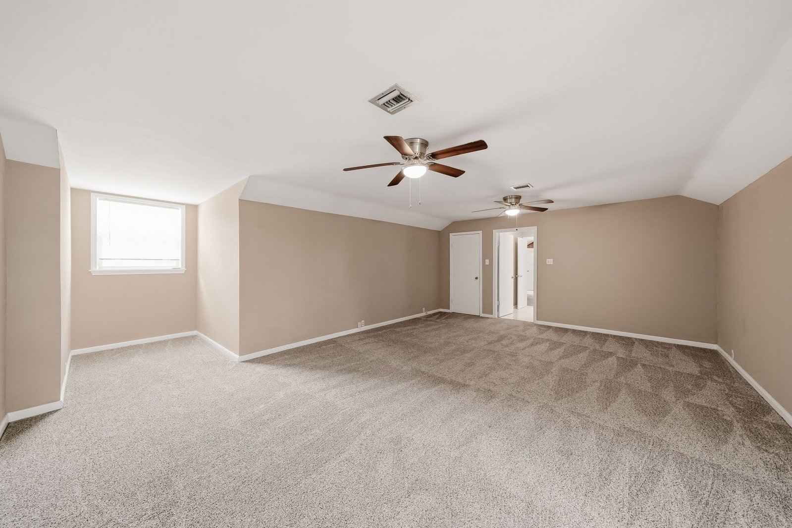 9719 Southwest I-10 Frontage Road Sealy, TX 77474 property image