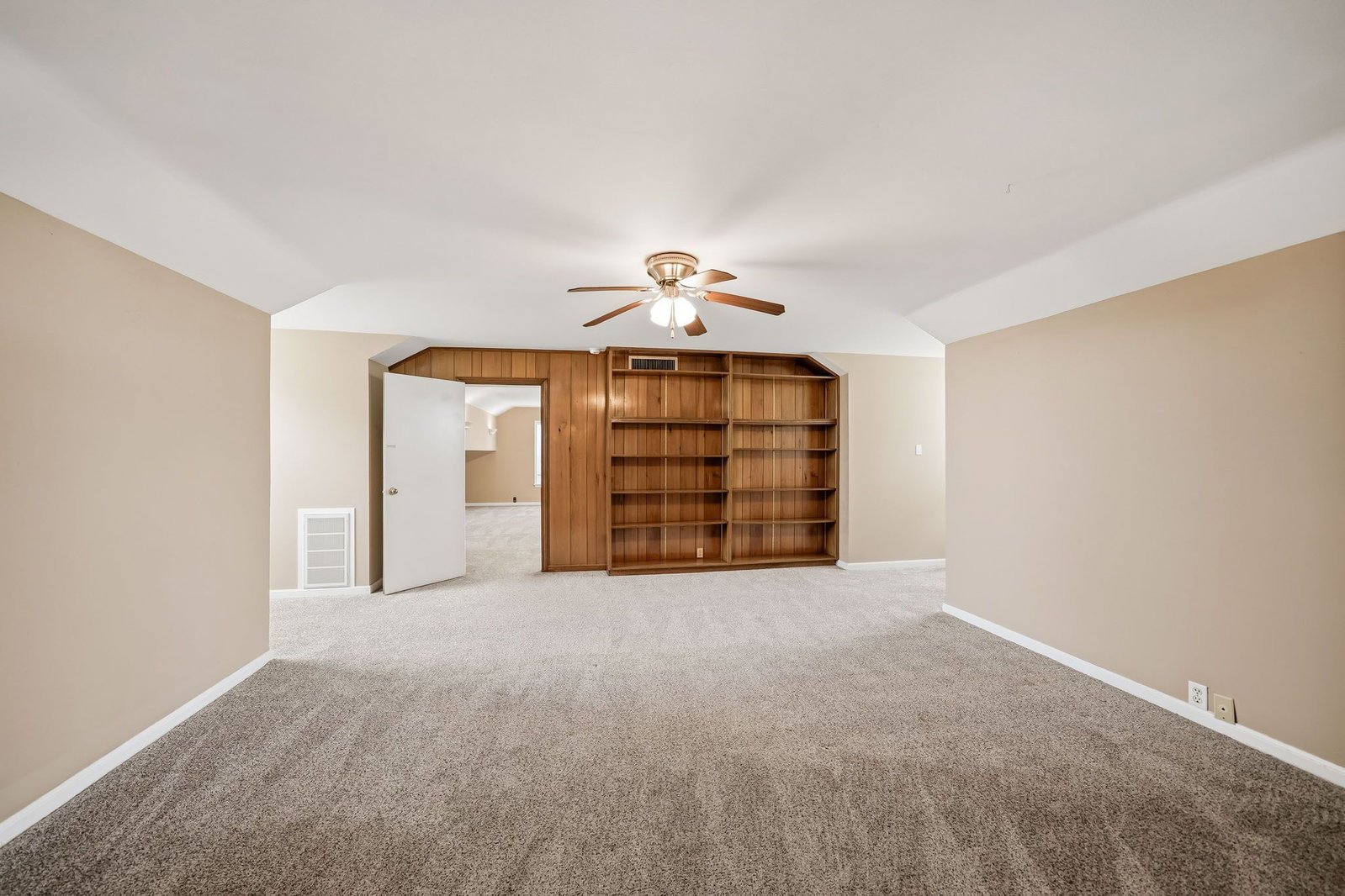 9719 Southwest I-10 Frontage Road Sealy, TX 77474 property image