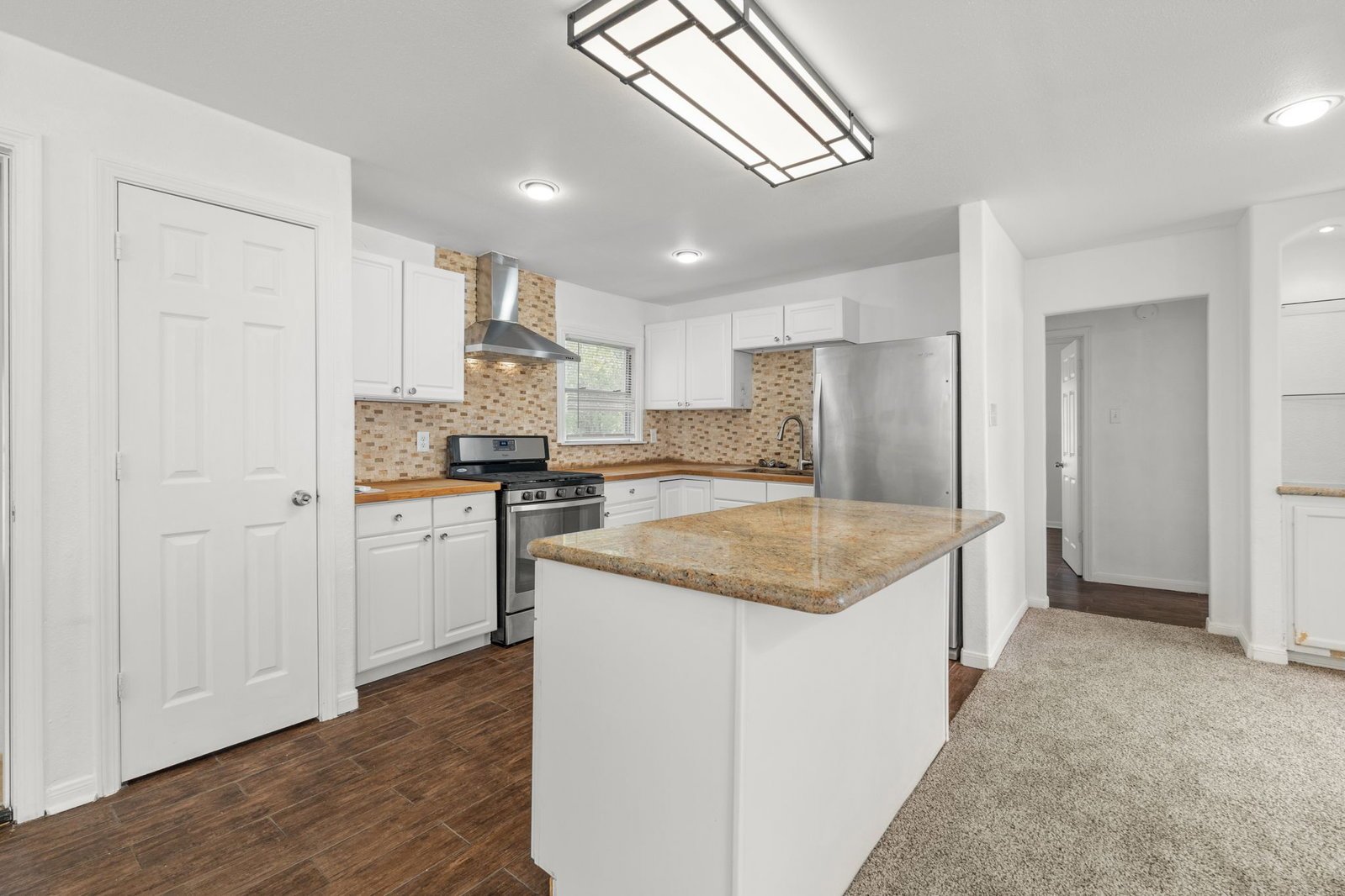 729 East 41st Street Houston, TX 77022 property image