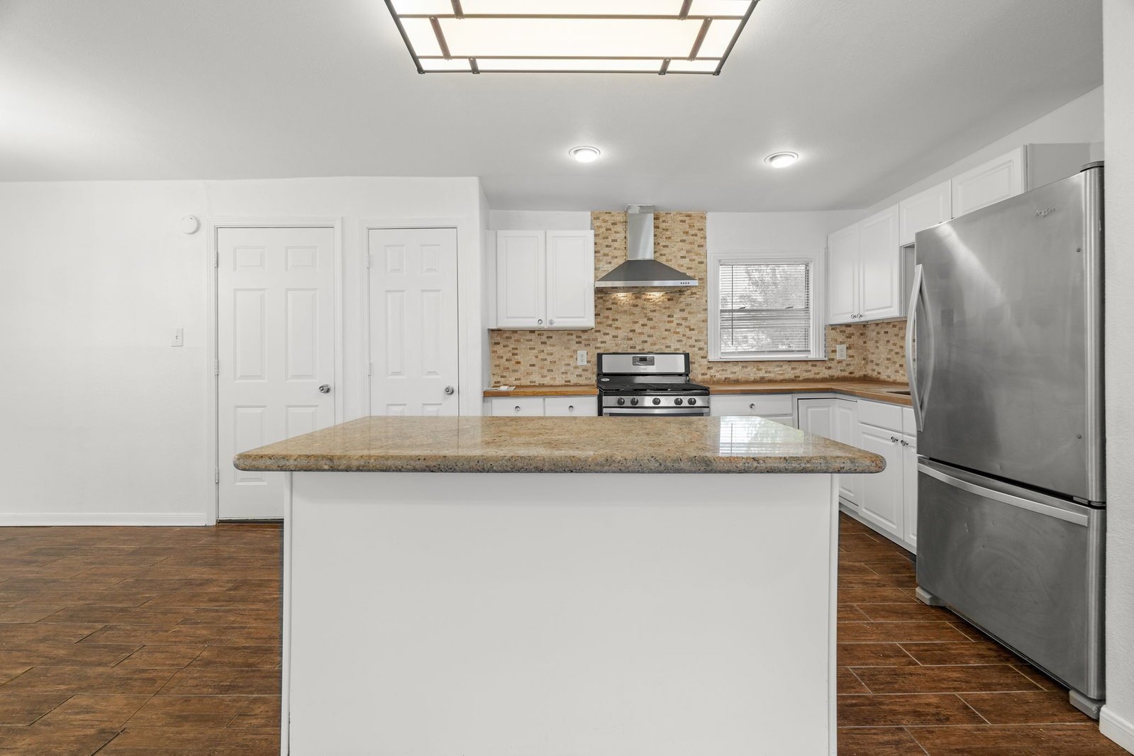 729 East 41st Street Houston, TX 77022 property image