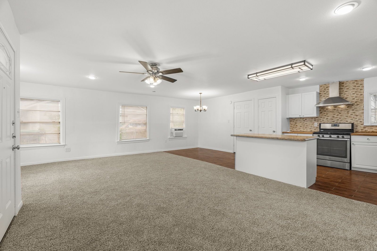 729 East 41st Street Houston, TX 77022 property image