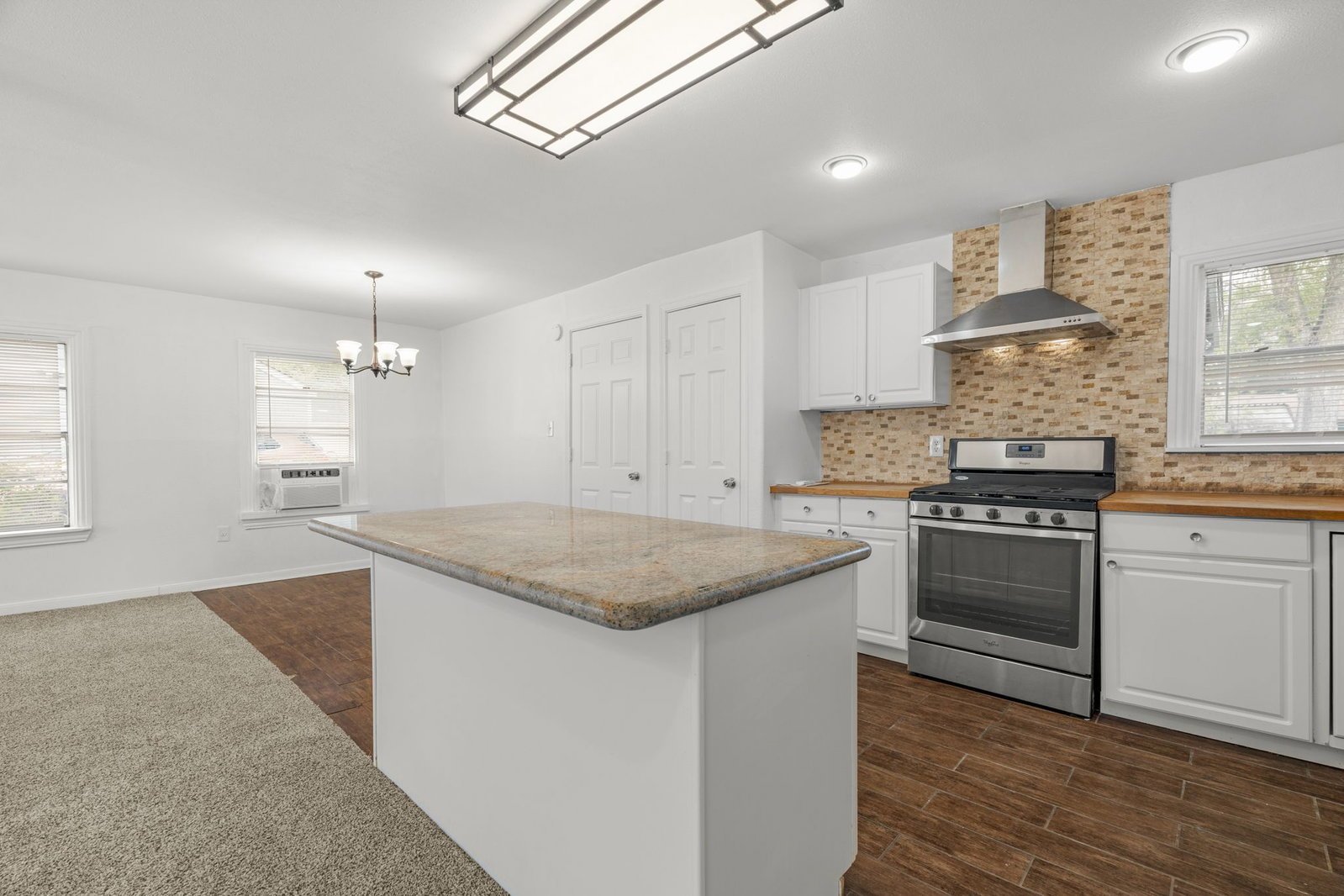 729 East 41st Street Houston, TX 77022 property image