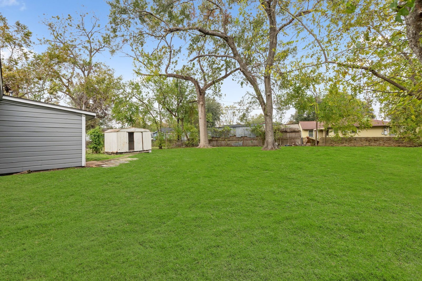 729 East 41st Street Houston, TX 77022 property image