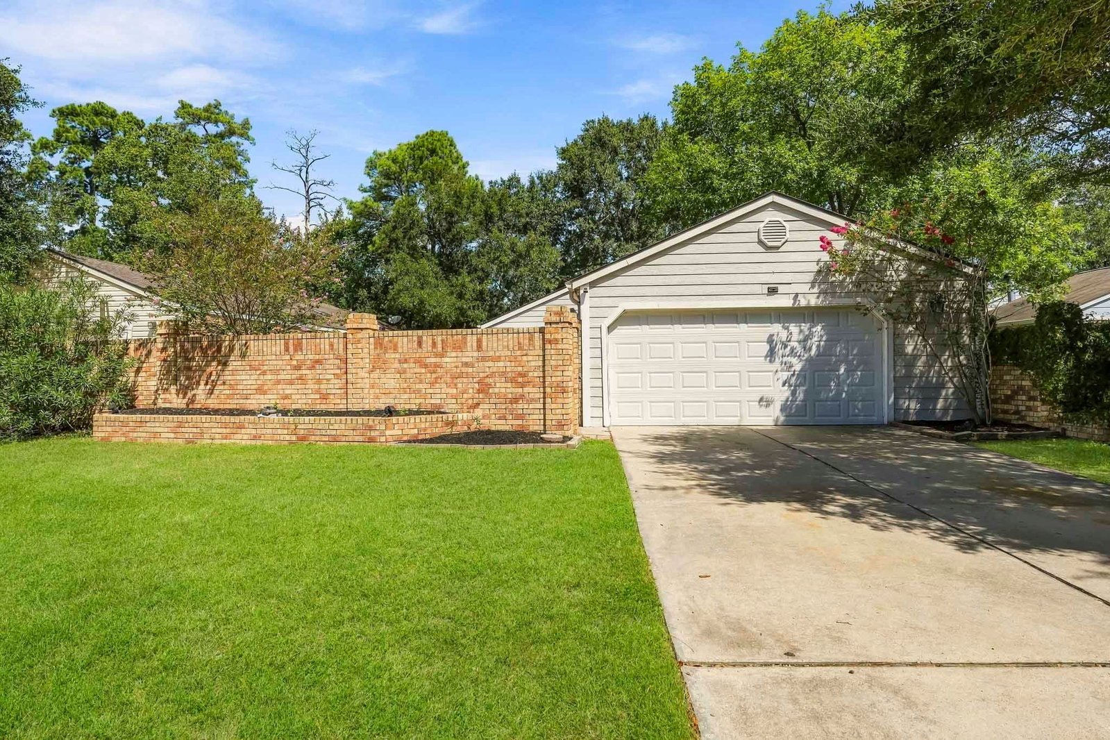 Wind Whisper Court (69) - B The Woodlands, TX 77380 property image
