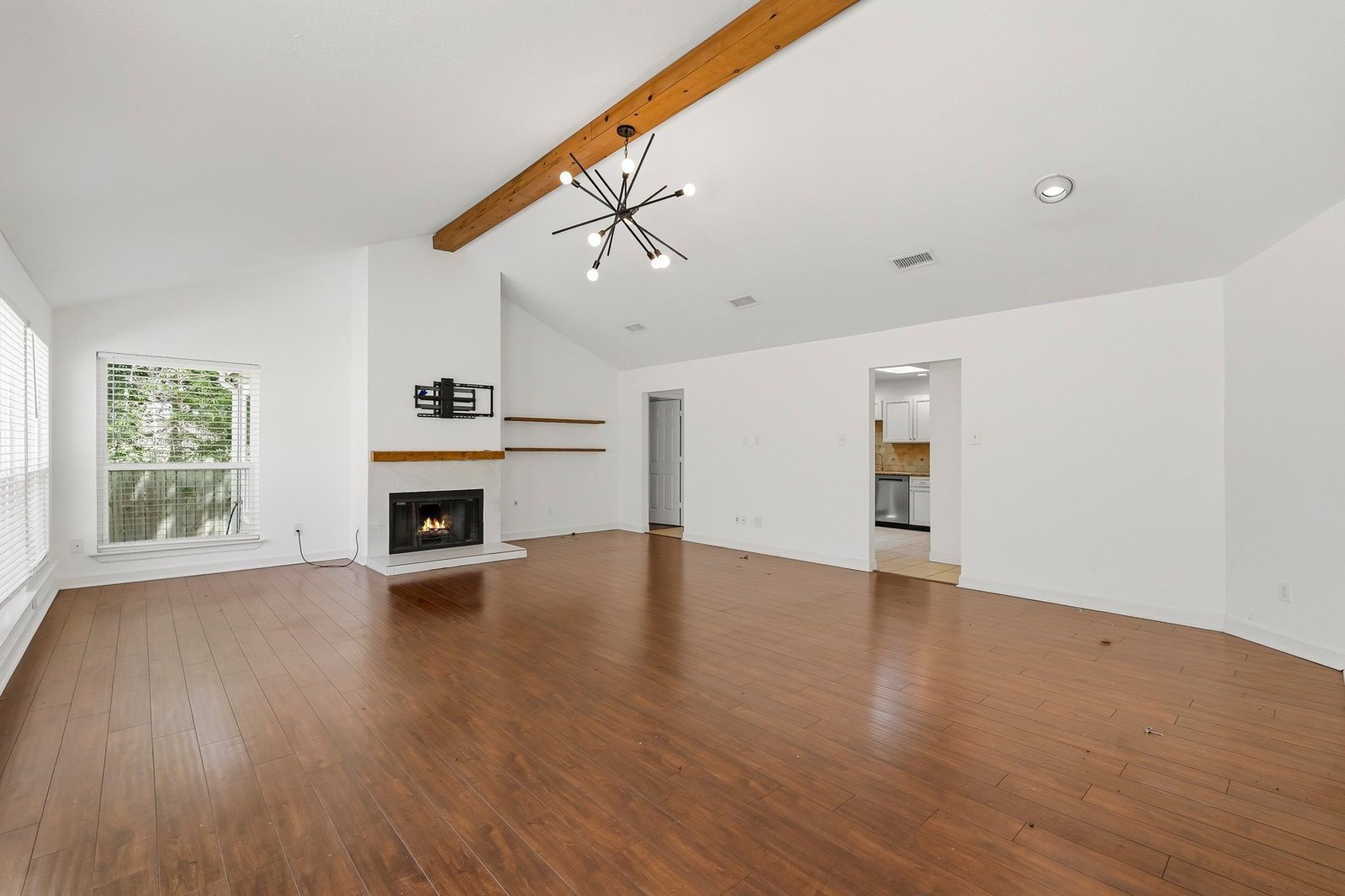 Wind Whisper Court (69) - B The Woodlands, TX 77380 property image