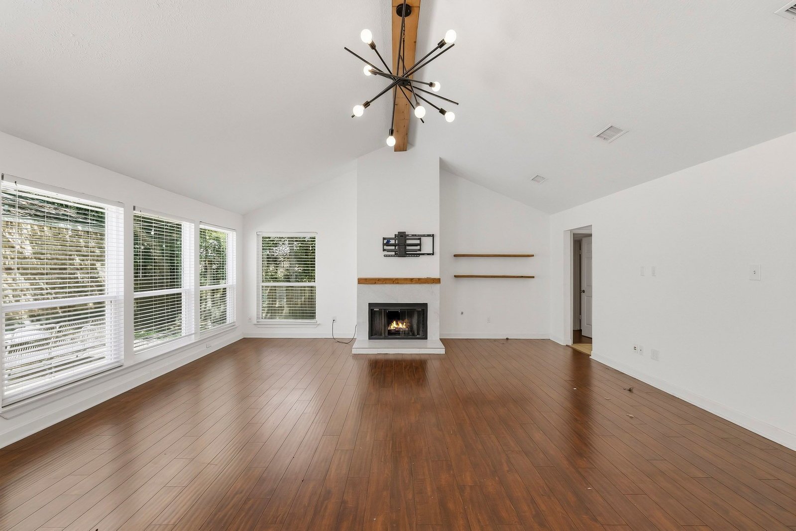 Wind Whisper Court (69) - B The Woodlands, TX 77380 property image