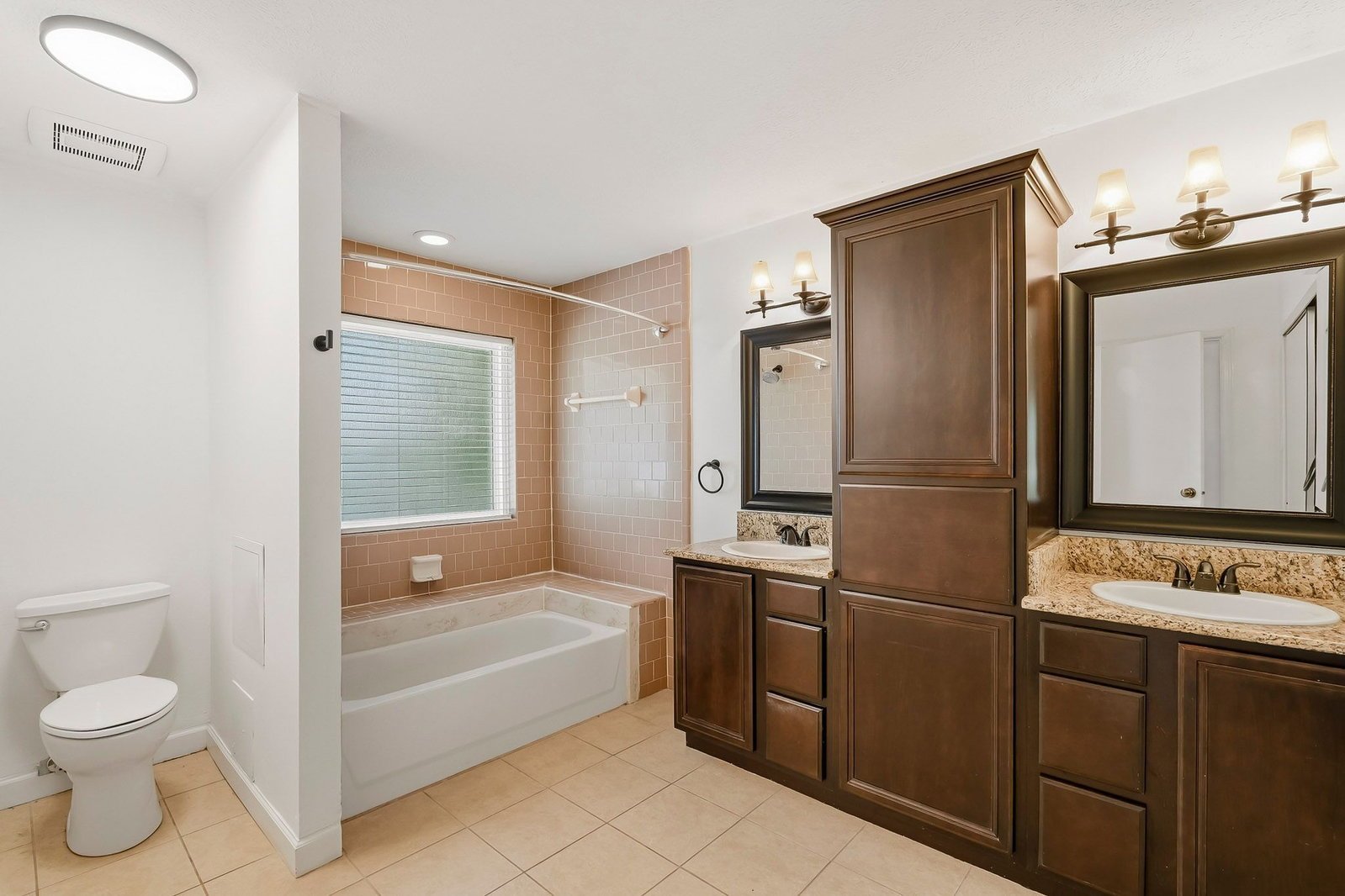 Wind Whisper Court (69) - B The Woodlands, TX 77380 property image