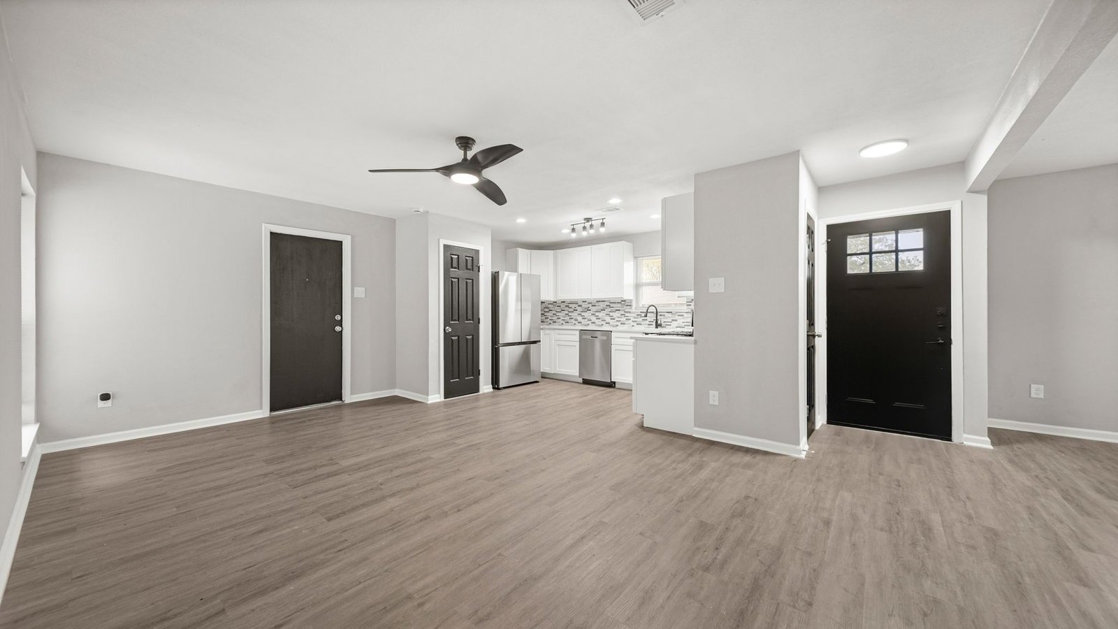 11330 Murr Way Houston, TX 77048 property image